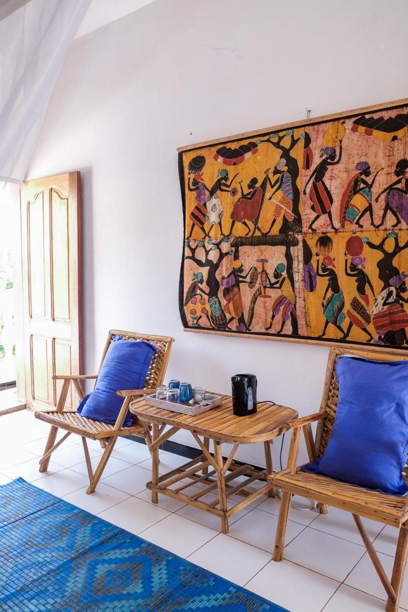 Keur Dofie Bed & Breakfast Toubab Dialaw Exterior photo